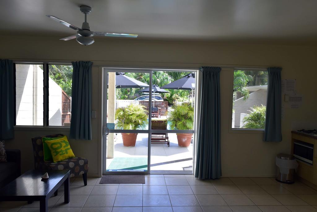 Coral Sands Apartments Rarotonga Exterior photo