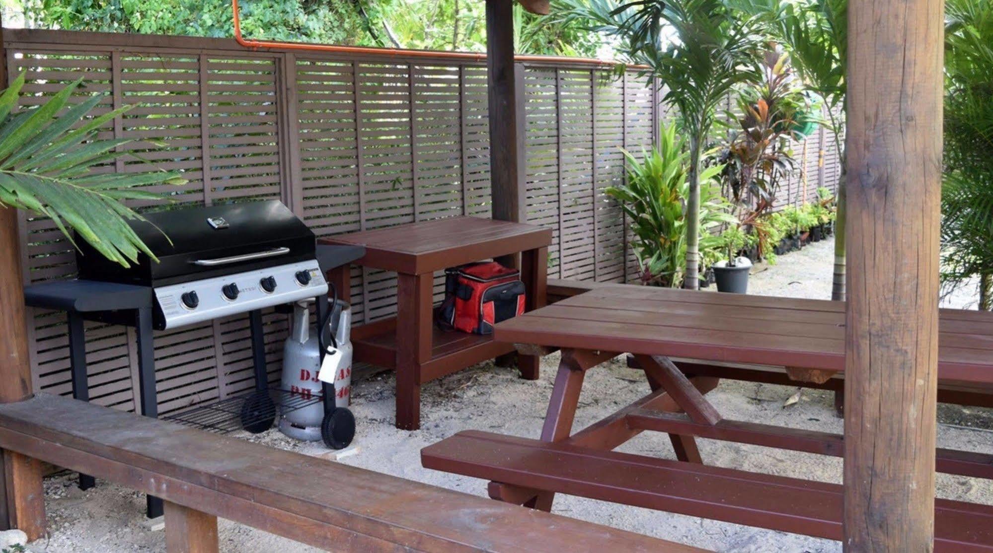 Coral Sands Apartments Rarotonga Exterior photo